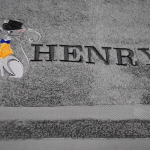 Child&#39;s personalized terry cloth towel
