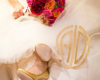 Design  your  MONOGRAM VEIL, Raw  Edge, up to 20 feet long, your  personalization  in any color thread