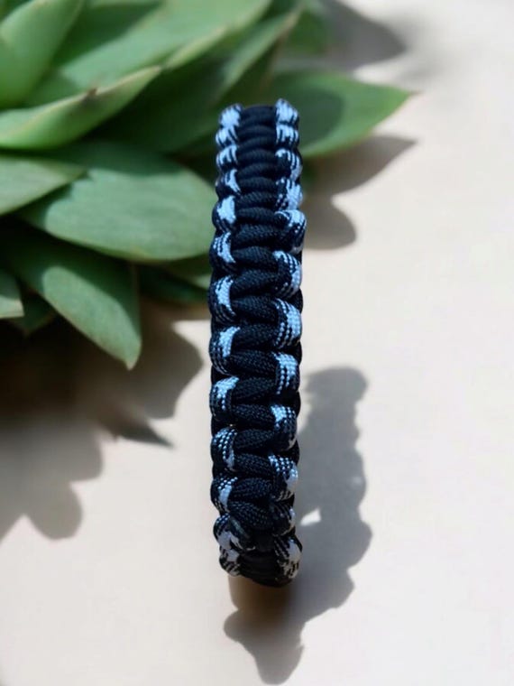A Cobra Stitch Collar For Dogs And Cats - Available In All Colors, Variations And sizes
