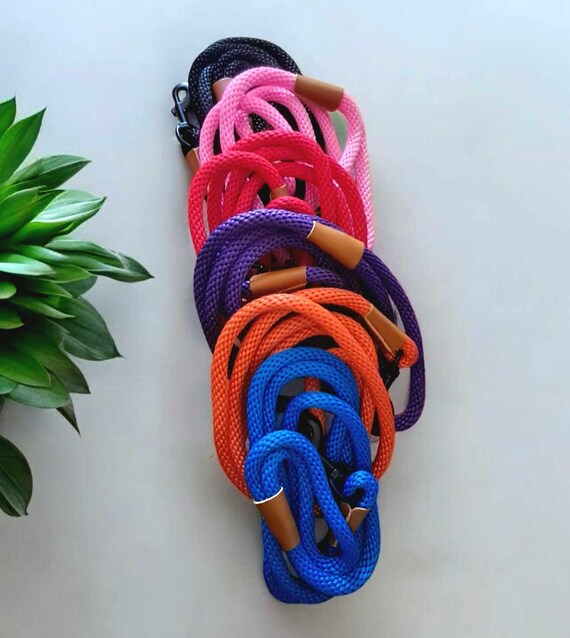 Leashes For Cats And Dogs In Various Colors And Sizes