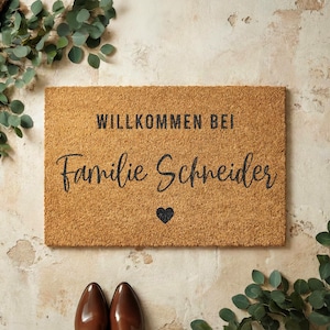 Fußmatte Personalisierbar aus Kokos mit Familienname  „Willkommen bei Familie“ | Hochzeitsgeschenk | Geschenk Einzug | Willkommen Türmatte