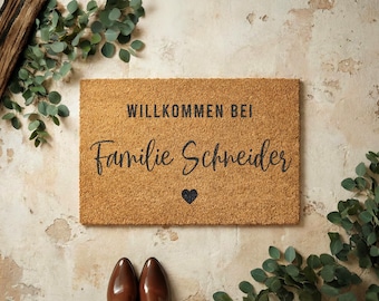 Fußmatte Personalisierbar aus Kokos mit Familienname  „Willkommen bei Familie“ | Hochzeitsgeschenk | Geschenk Einzug | Willkommen Türmatte