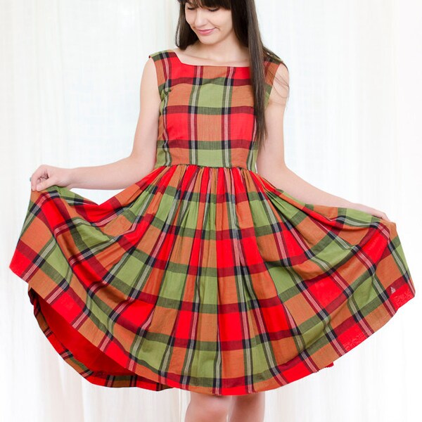 Vintage  1950s Dress - Red and Green Plaid Cotton Frock - S / M