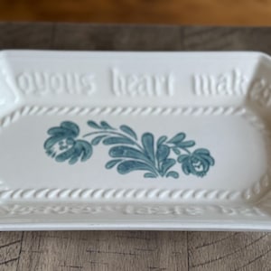Vintage PFALTZGRAFF YORKTOWNE Stoneware Pottery Bread Tray Platter A Joyous Heart Blue and White Country Farmhouse
