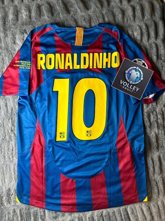Barcelona Ronaldinho #10 Home Jersey 2005/2006 - Etsy