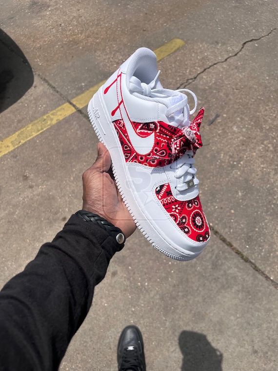 red bandana forces