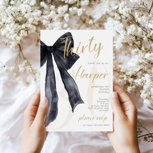 Convite de aniversário Coquette em preto e dourado, modelo editável (download instantâneo)