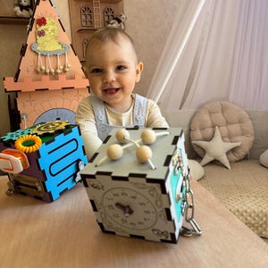 Planche occupée pour tout-petit/planche occupée 1 an/planche occupée de voyage/planche occupée bébé/cube occupé Montessori/boîte occupée pour tout-petit/centre d'activités pour bébé