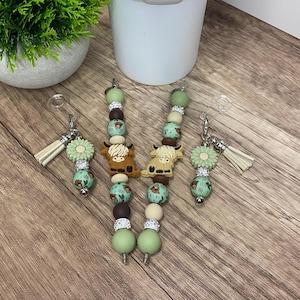 Stanley Cup Charm Set Daisy Bag Charm Stanley Accessories Tumbler Charm Cute Cowgirl Gift for Her Stanley Straw Highland Cow Handle Bracelet
