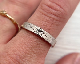 4mm Birch Wedding Ring | Mens Square Wedding Band, Organic Nature Inspired Wedding Band, Handmade Unisex Ring, 14K Gold Minimalist Ring