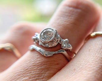 Garland Contour Wedding Ring | Organic Curved Twig Ring, Nature Inspired Tree Branch Band, Handmade Leaf Ring, Unique Forest Wedding Band