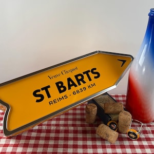 Veuve Clicquot St. Barts Arrow Box: French Champagne Isothermal Carrier