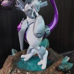 Armored mewtwo diorama