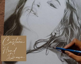 Ritratto personalizzato a matita di grafite, disegnato a mano con passione, su commissione.