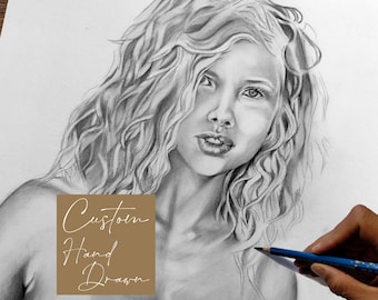 Ritratto personalizzato di ragazza a grafite. Schizzo su commissione, disegnato a mano e personalizzato.