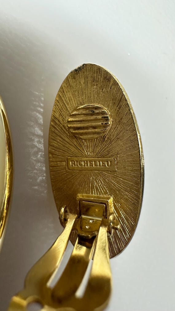 Richelieu Faux Pearl Clip-on Earrings - image 7