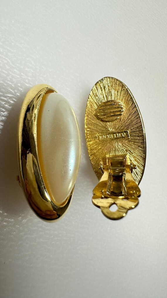 Richelieu Faux Pearl Clip-on Earrings - image 5