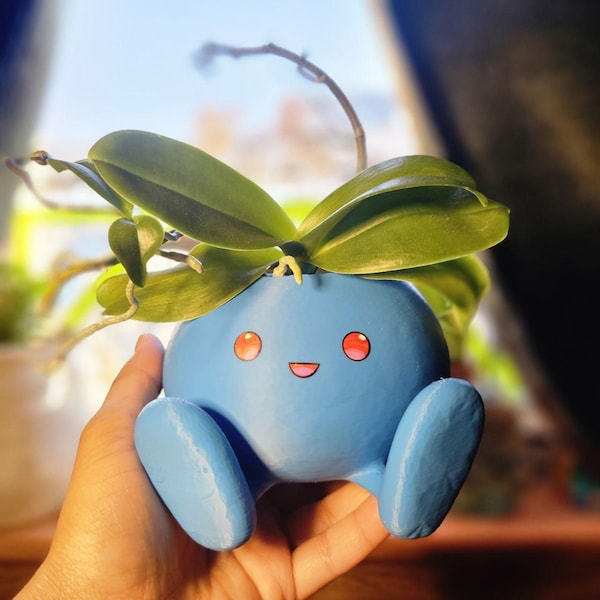 Handmade Oddish Pokémon Inspired Planter Pot | Gamer & Garden Decor | Flower Pot | 3D Print