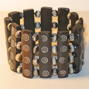 Vintage Wide Carved Black Natural Horn Stretch Bracelet (BR-2-5)