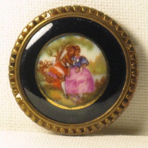 Vintage Limoges Porcelain Fragonard Courting Couple Brooch Pin (B-3-5)
