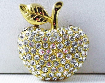 Vintage Signed DT Gold Tone Clear Rhinestone Apple Brooch Pin (B-3-4)