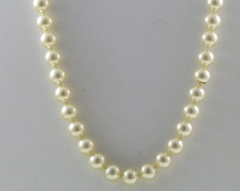 Collana Trifari Vintage Glass Faux Pearl (N-2-4)