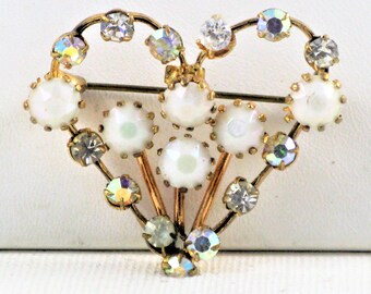 Broche de corazón chapado en oro, de cristal blanco opaco y diamantes de imitación Aurora Boreal, estilo vintage austriaco (B-2-3)