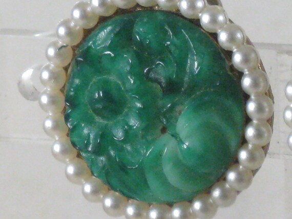 Vintage Green Peking Glass Clip On Earrings (E-2-… - image 2
