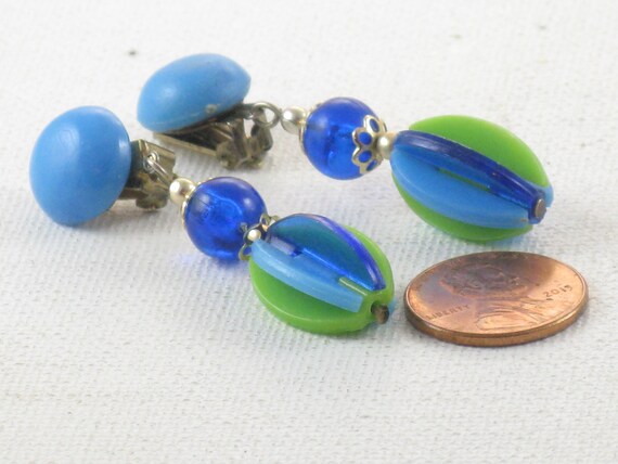 Vintage Hong Kong Mod Blue and Green Acrylic Clip… - image 3