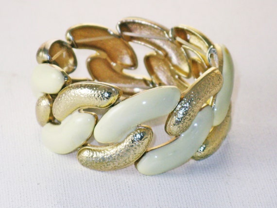 Vintage stretch enamel gold tone Vintage Gold Tone Omega Stretch Belt With Yellow Enamel  main image 3