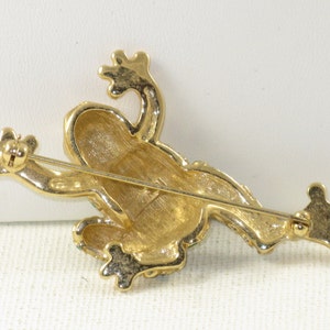 Vintage Monet Gold Tone Green Rhinestone Frog Brooch Pin B-1-5 image 2