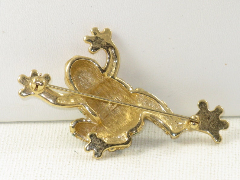 Vintage Monet Gold Tone Green Rhinestone Frog Brooch Pin B-1-5 image 2