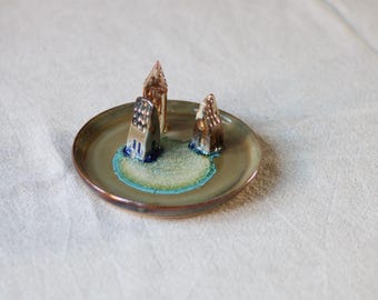 Plato de cerámica artesanal para joyas - Bandeja rústica de cerámica para anillos y pendientes