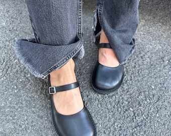 Women's Leather Mary Jane Flats, Round Toe Ballet Shoes, Comfortable Everyday Footwear