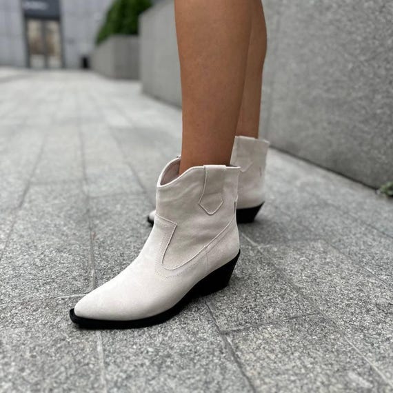 Women's Vintage Cowboy Boots, Suede Western Boots with Boho Style, Trendy  Cowgirl Style Footwear, Comfortable and Stylish Ankle Boots