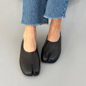 Black leather tabi shoes