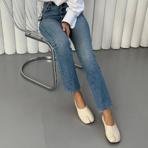 Leather Tabi Flats for Women, Split Toe Ballet Shoes, Comfortable Soft Leather Flats, Minimalist Everyday Slip-On Shoes
