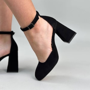Square Toe Heeled Sandals for Women, Ankle Strap Block Heels, Closed Toe Dress Sandals, Elegant Summer Shoes, Minimalist Evening Look