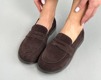 Anatomische Loafers, Wildleder-Loafers mit breiter Kappe, Braune Penny-Loafers, bequeme Loafers, weiche Schuhe, Damenmokassins