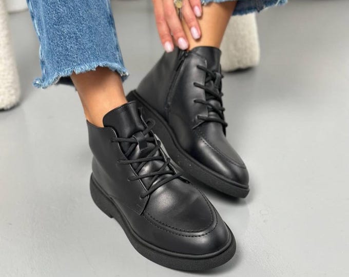 Booties & Ankle Boots