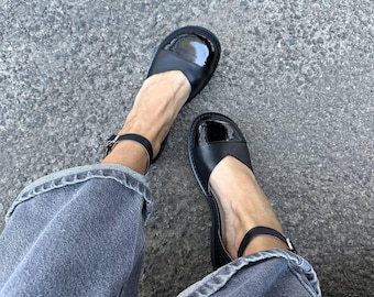 Anatomisch zwart lederen Mary Janes, ballerina's met brede neus, comfortabele schoenen met enkelbandje, minimalistisch schoeisel, handgemaakte leren flats