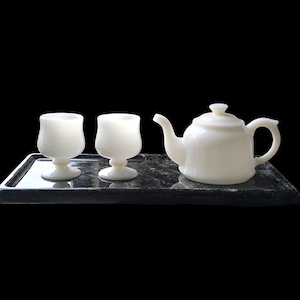 Teekanne Set, Durchscheinendes Dehua Jadeit-ähnliches Porzellan Tee-Brüh-Set