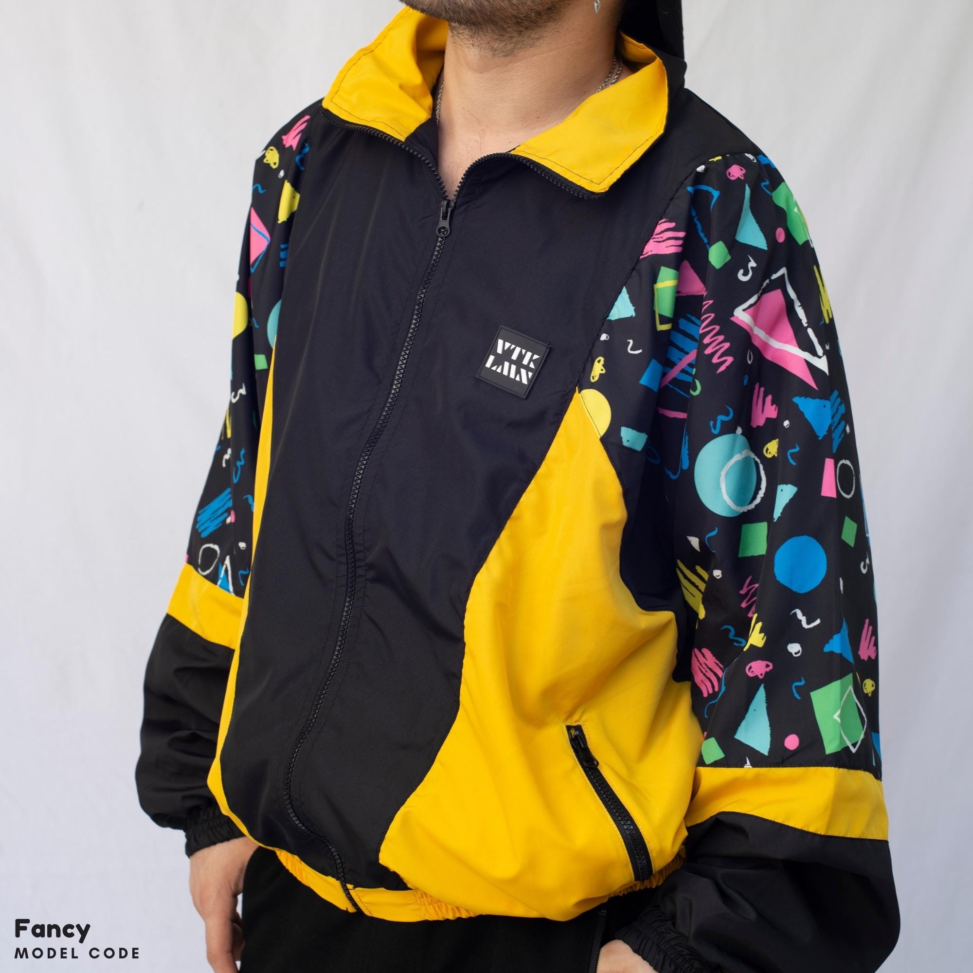 Unisex Vintage 90s Style Purple and Black Color Abstract