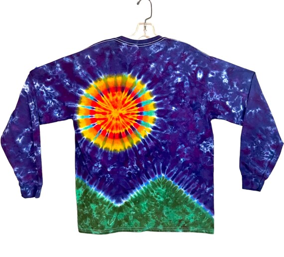 Tie Dye Shirt Rainbow Sun Mountains Lange mouw handgemaakte volwassen T shirt klein medium groot XL 2X 3X 4X 5X L S Psychedelische handgemaakte kunst