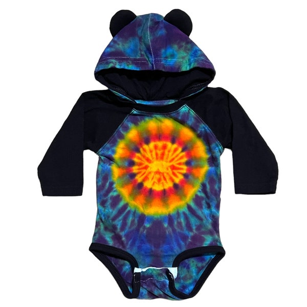 Morts reconnaissants | TEINTURE TIE DYE | Body ours dansant | Combi-short creeper soleil arc-en-ciel | NB 6 12 18 mois | Fait main | Ensemble pour bébé | Cadeau de douche