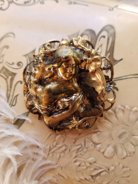 Vintage Art Nouveau Figural Brass Filigree Brooch