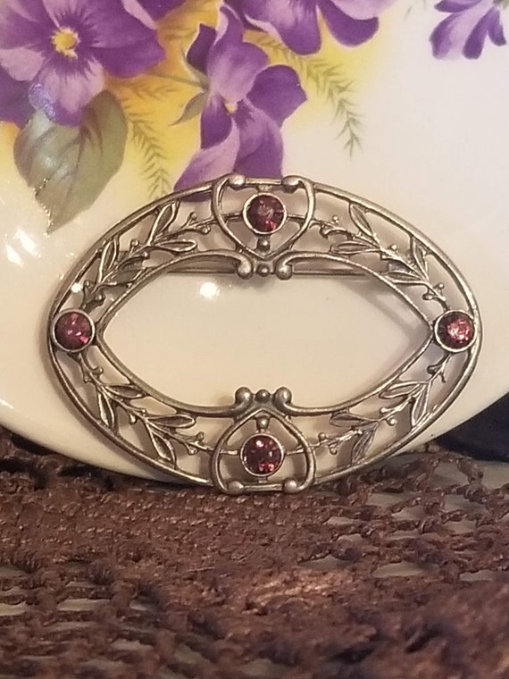 Vintage Art Deco Amethyst Paste Brooch