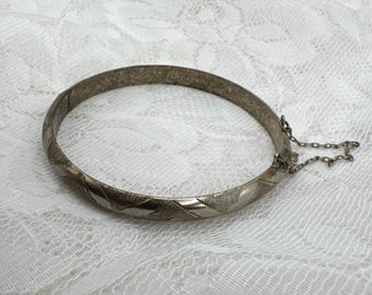 Vintage Sterling Silver 925 Chevron Etched Hinged Bangle Cuff Bracelet 9.17 gm