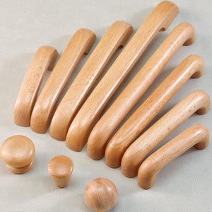 Uchwyty z litego drewna, uchwyty do szafek kuchennych, gałki do szuflad, gałki z bukowej kuli, uchwyty do garderoby, uchwyty do szaf, nowoczesne okucia