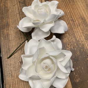 Real Touch White Gardenia flower hair pick